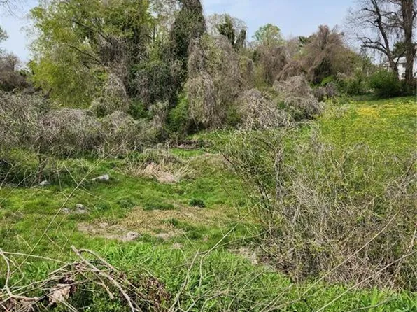 134 Mahan St, Suffolk, VA 23434