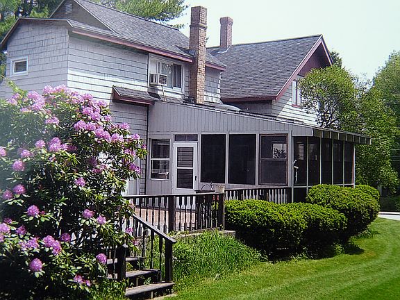 449 Saco in Spring