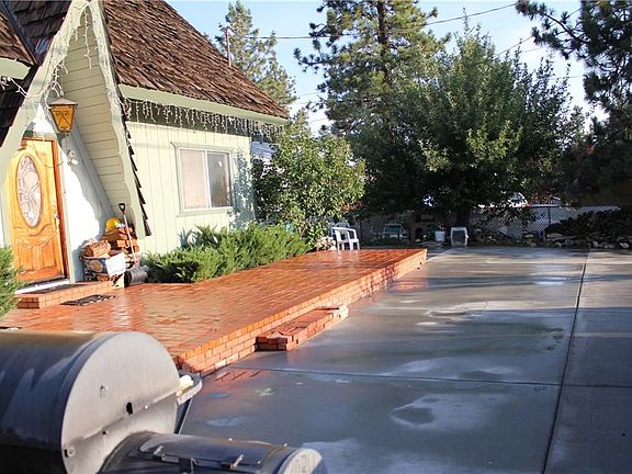 2nd image of 321 Greenspot Blvd