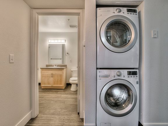 In-unit laundry