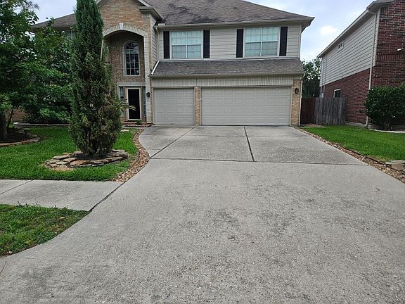 2nd image of 19227 Royal Isle Dr