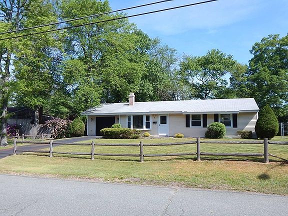 2nd image of 98 Southfield Dr