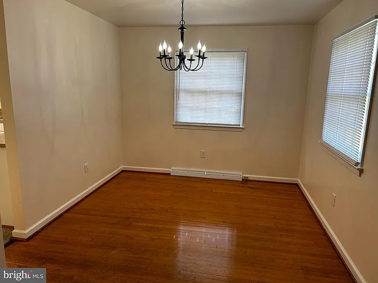 525 Azalea St — Photo 6