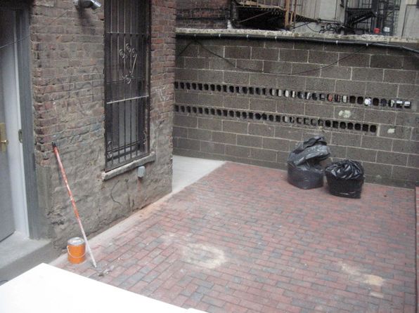 164 Henry St