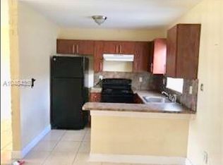 7613 Venetian St, Miramar, FL 33023