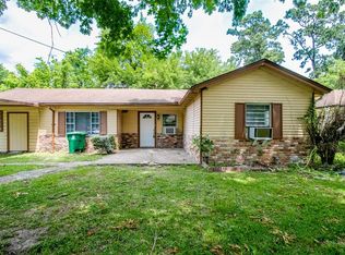 8221 Darlington Dr, Houston, TX 77028