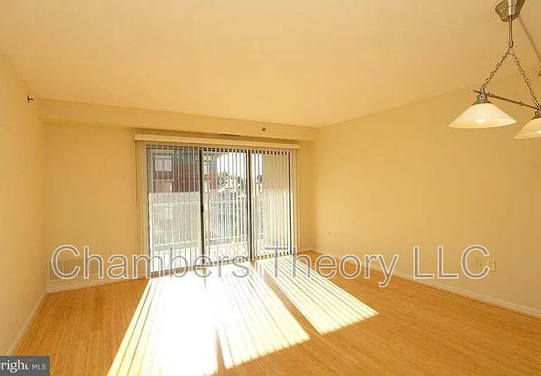 505 E Braddock Rd #407 — Photo 7