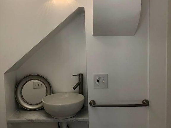 Brand new bath (mirror is now hung)