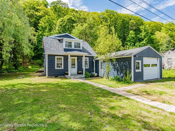 148 Esopus Creek Road, Saugerties, NY 12477
