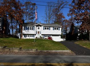 21 Old Middletown Rd, Rockaway, NJ 07866