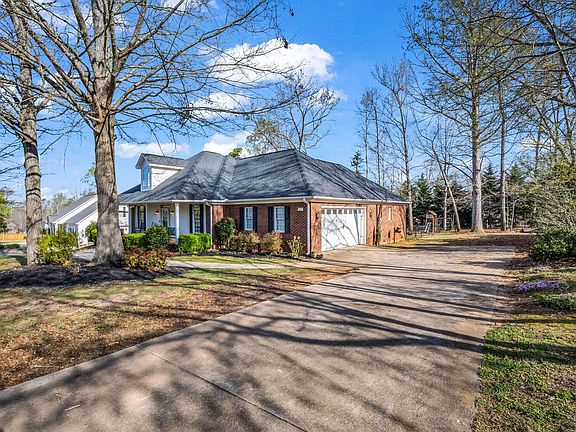 4th image of 515 Planters Rest Ln