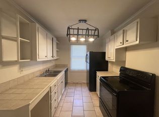 869 New St APT 4, Macon, GA 31201