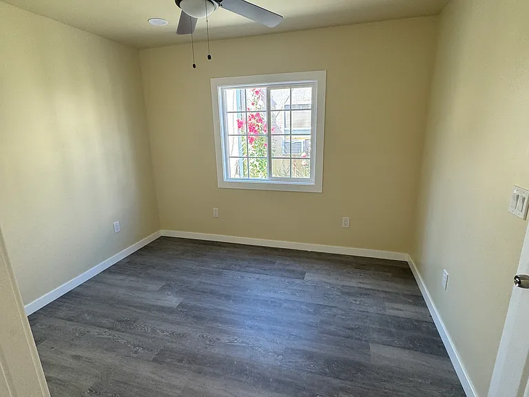 736 1/2 S La Verne Ave #736-1/2 — Photo 6