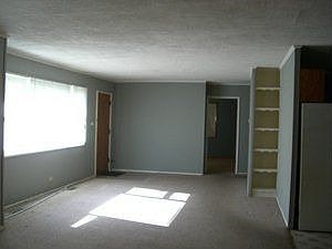 5th image of 5550 S Franklin Ave