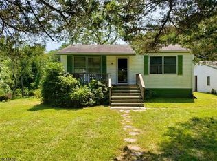 69 Gulick St, Port Murray, NJ 07865