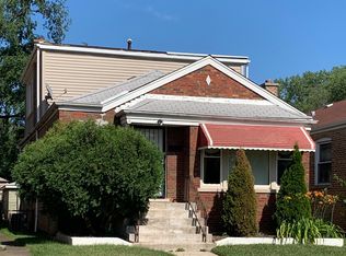 9855 S Woodlawn Ave, Chicago, IL