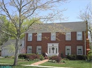 70 Beech Ridge Dr, Powell, OH 43065