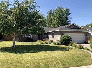 4701 Kendall Way, West Richland, WA