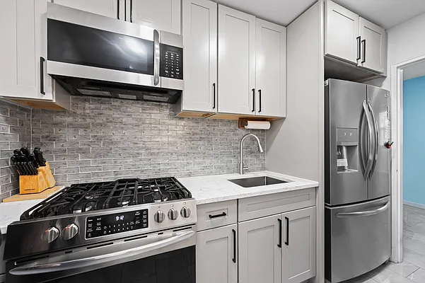 Sold by Remax Edge | media 5