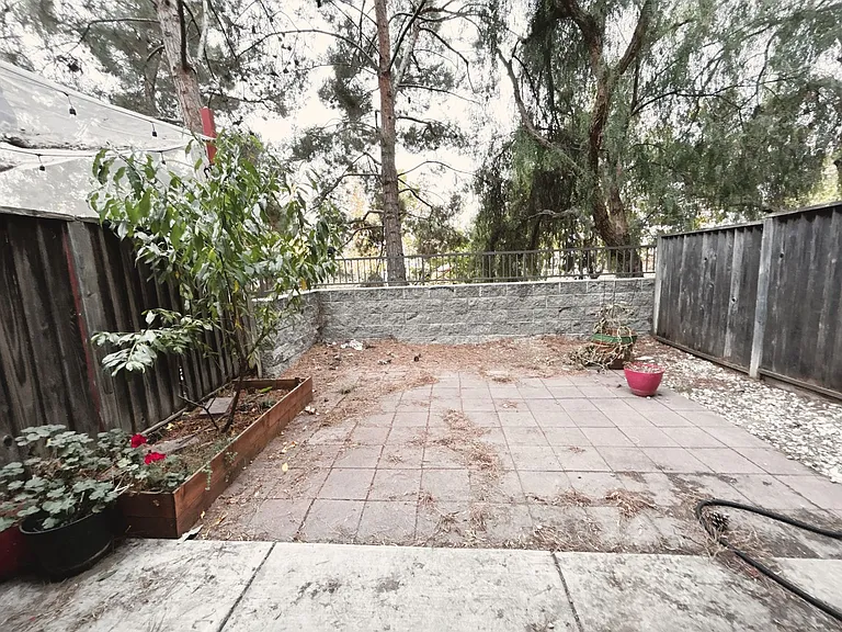 470 White Chapel Ave — Photo 14