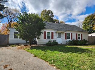 29 Rayburn Rd, Stoughton, MA 02072