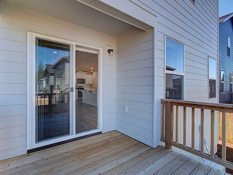 1405 NE 121st Ave — Photo 32