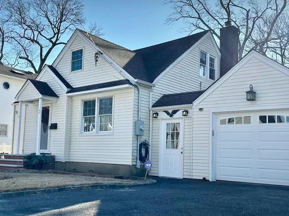 162 E Argyle Street, Valley Stream, NY 11580