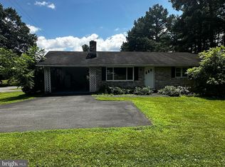 8105 Devlin Rd, Bristow, VA 20136