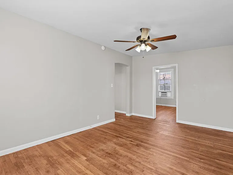 4020 Avenue O 1/2 #UP — Photo 7
