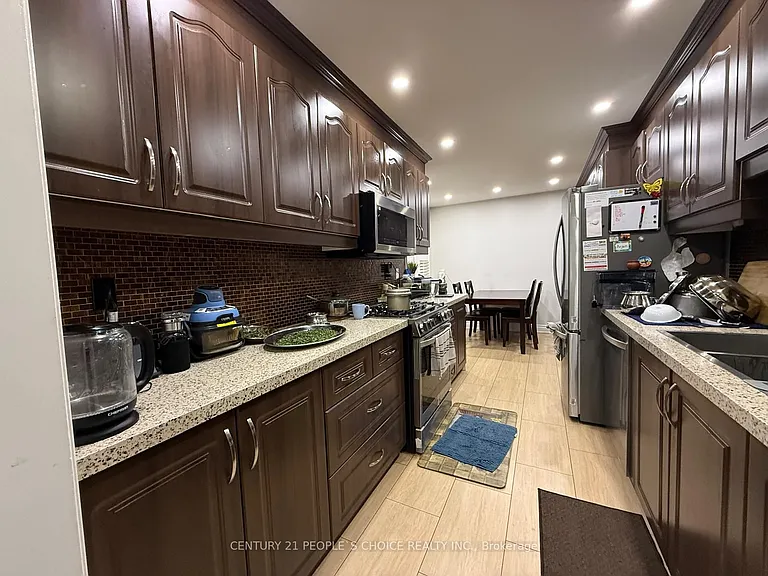 2753 Willowmore Way — Photo 10