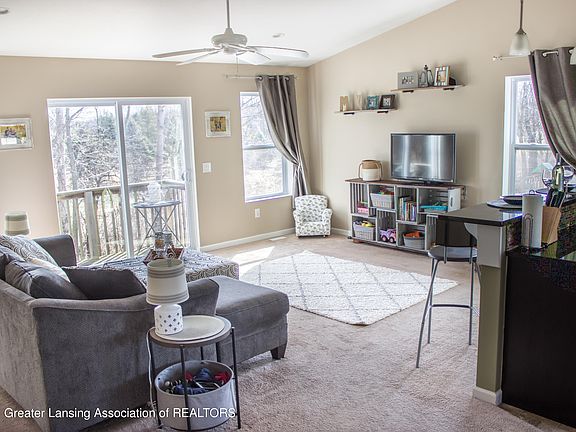 5th image of 15795 Carnoustie Dr
