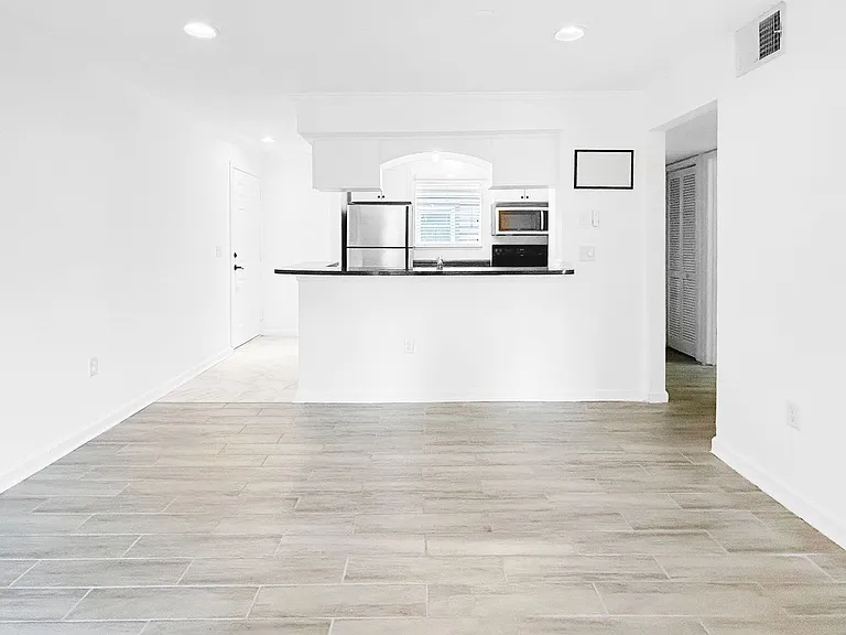 2500 Winding Creek Blvd #G106 — Photo 9
