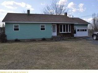 341 Gibbs Mill Rd, Livermore, ME 04253