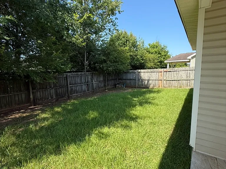 213 Kentshire Ln — Photo 22