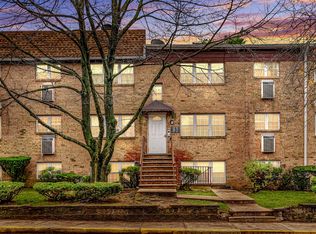 71 College Dr, Edison, NJ 08817