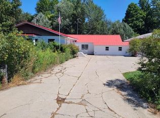6600 S Moorland Rd, Ravenna, MI 49451