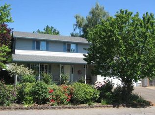 1401 Park Ln, Newberg, OR 97132