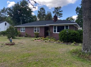 601 W 2nd Ave, Red Springs, NC 28377