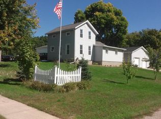 524 Ionia St, Muir, MI 48860