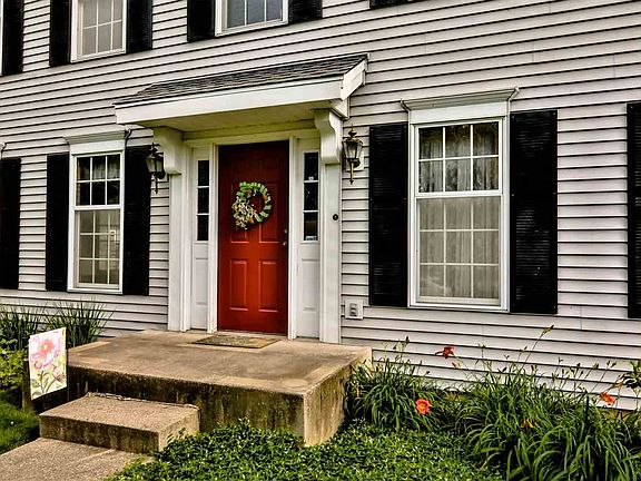 2nd image of 4683 Cinnamon Ln