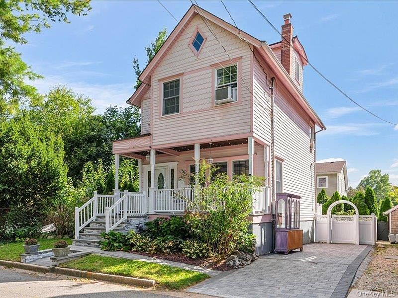 1st image of 39 12th Avenue