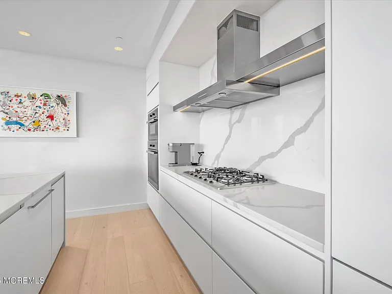1101 Ocean Ave #603 — Photo 14