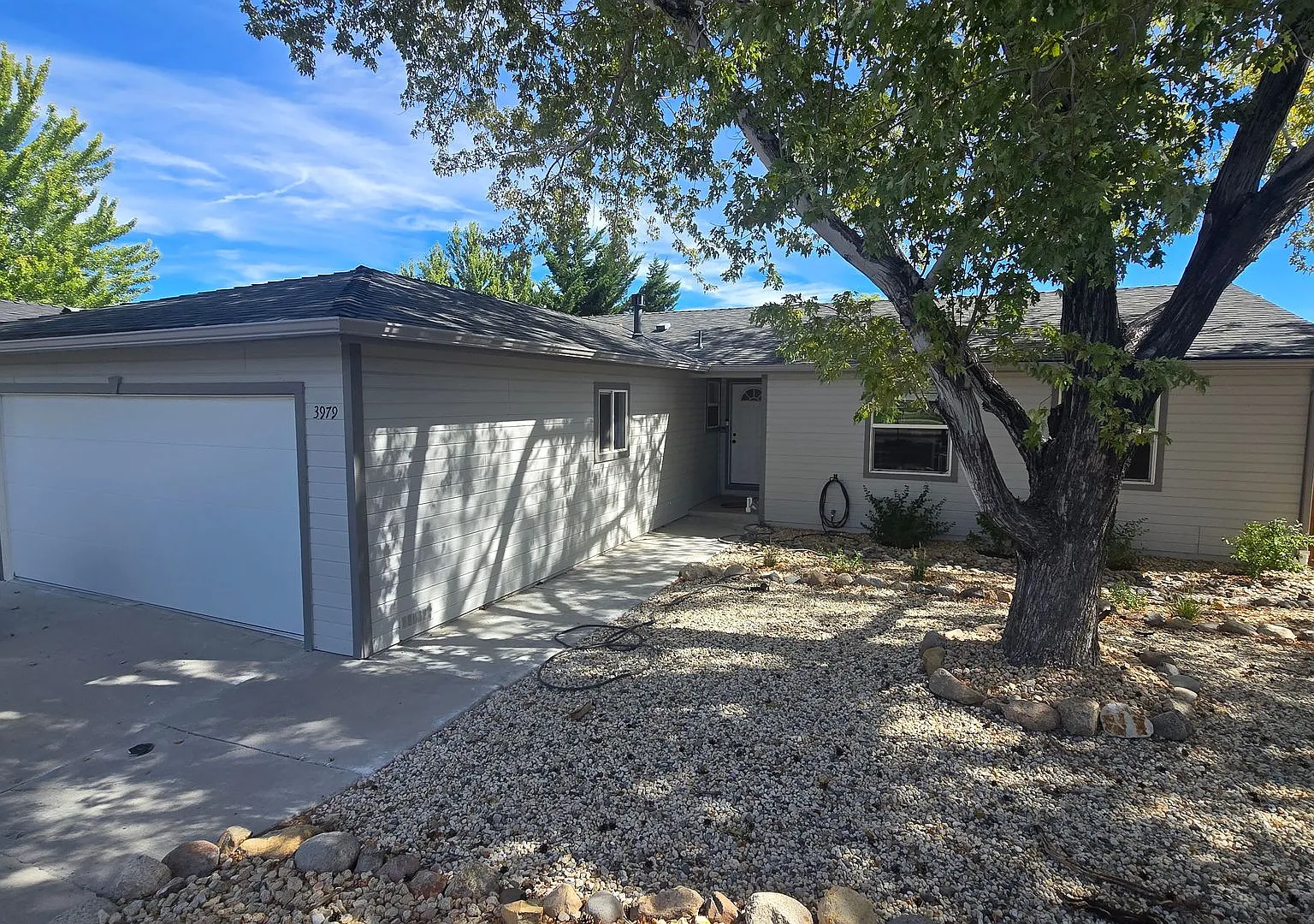 Single Story NW Reno Gem — Photo 4