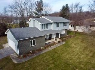 3834 Kingsway Dr, Crown Point, IN