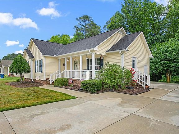 2nd image of 1302 Durham Meadows Dr