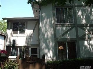 378 Birchwood Rd, Medford, NY 11763