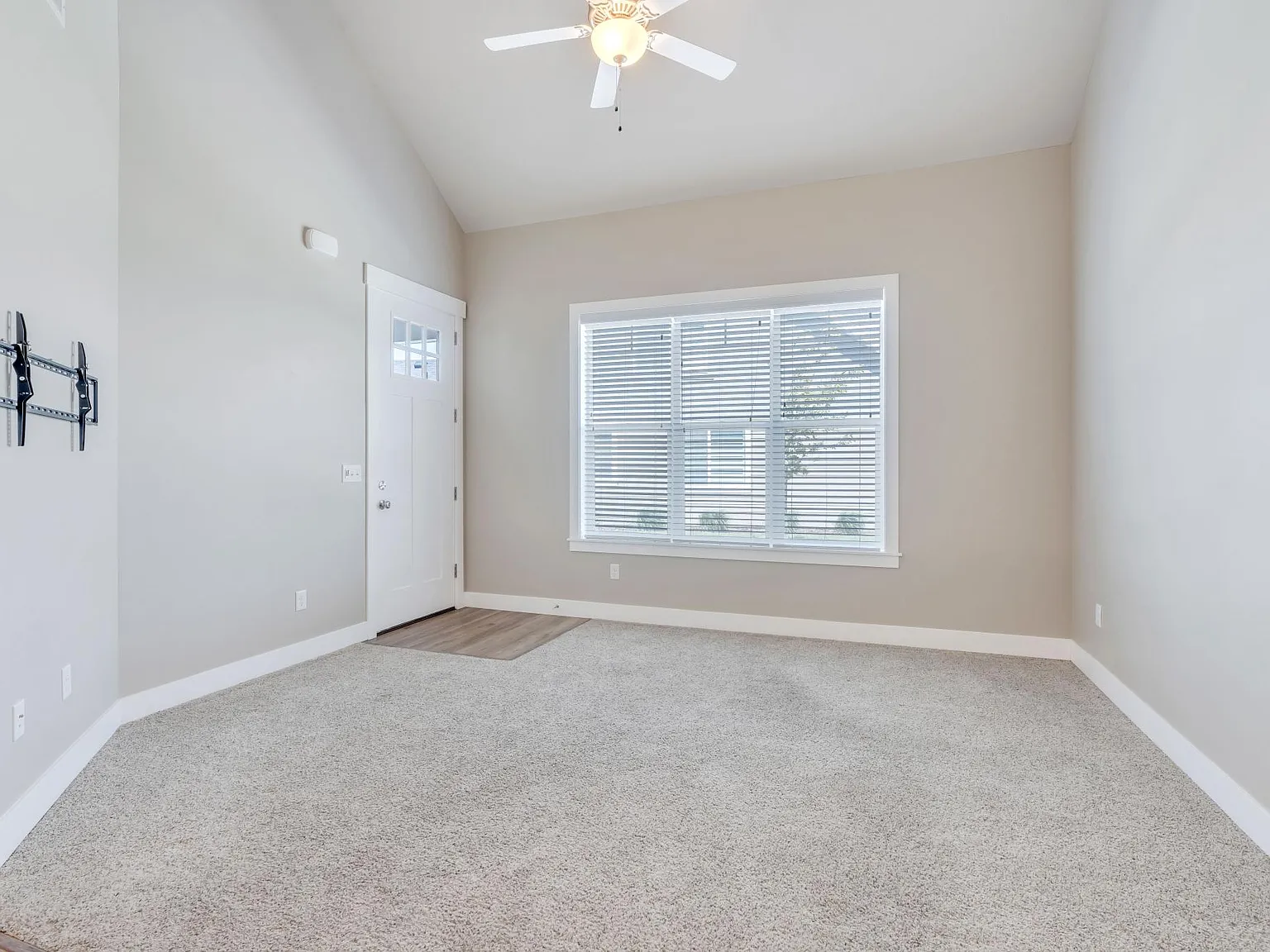 12249 S Marcellus Ct W — Photo 2