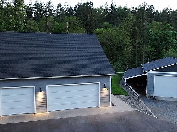 3rd image of 2790 NW Countryman Pl