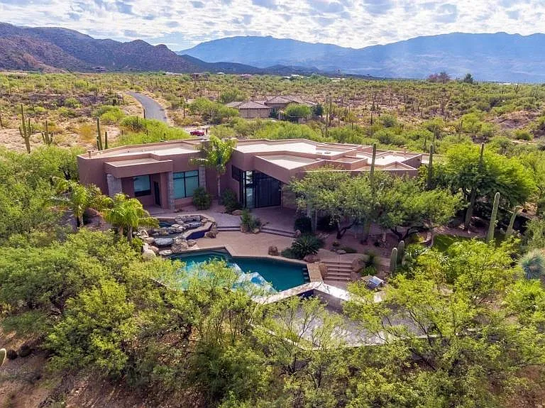 3835 N Whiptail Wash Pl — Photo 76
