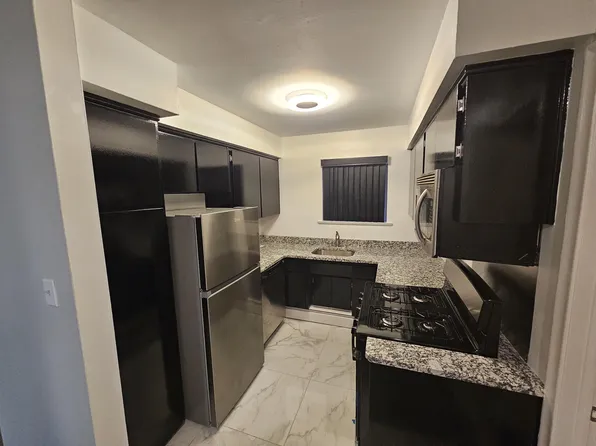 17270 Bentler St APT 41, Detroit, MI 48219